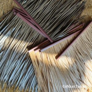 Chất liệu bền bỉ, khắc phục nhược điểm của lá tự nhiên