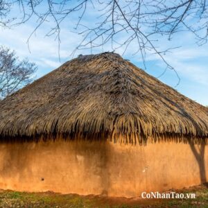 So sánh tấm lán nhân tạo HM01 và mái lá tự nhiên